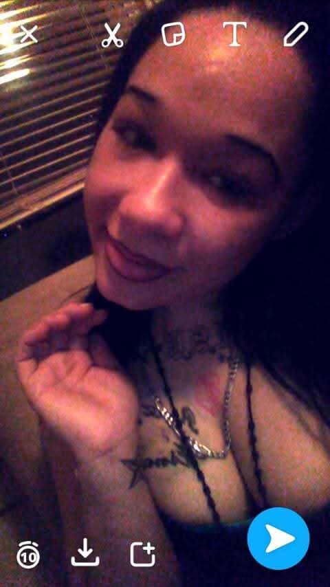 Some pic of a sister that needs some cum in her badly hmu