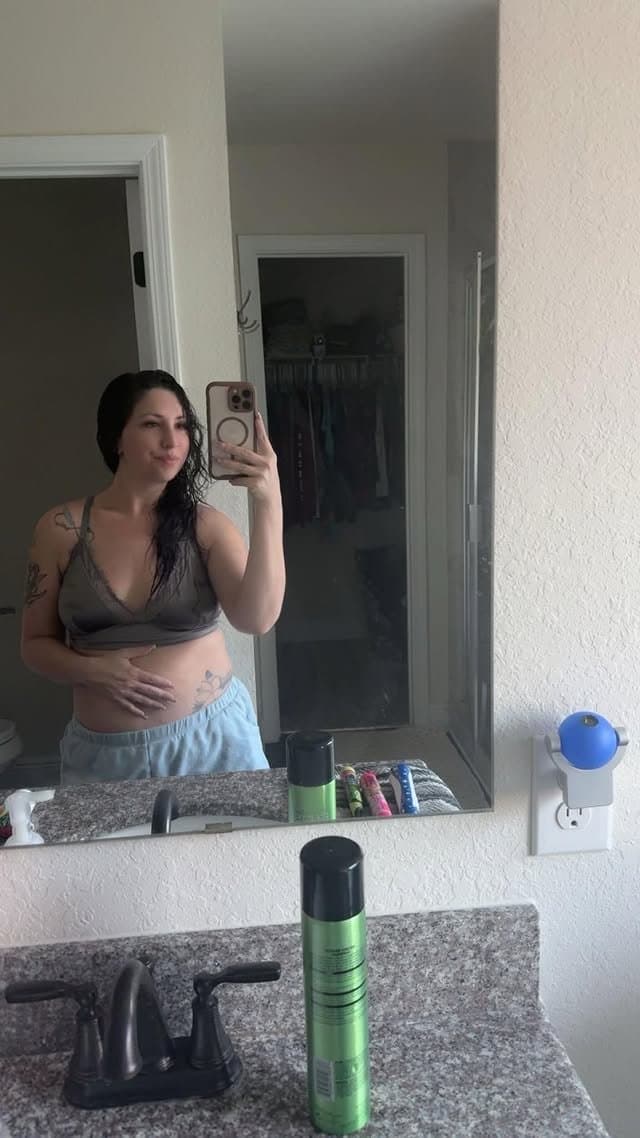 Hot busty single mom Gail