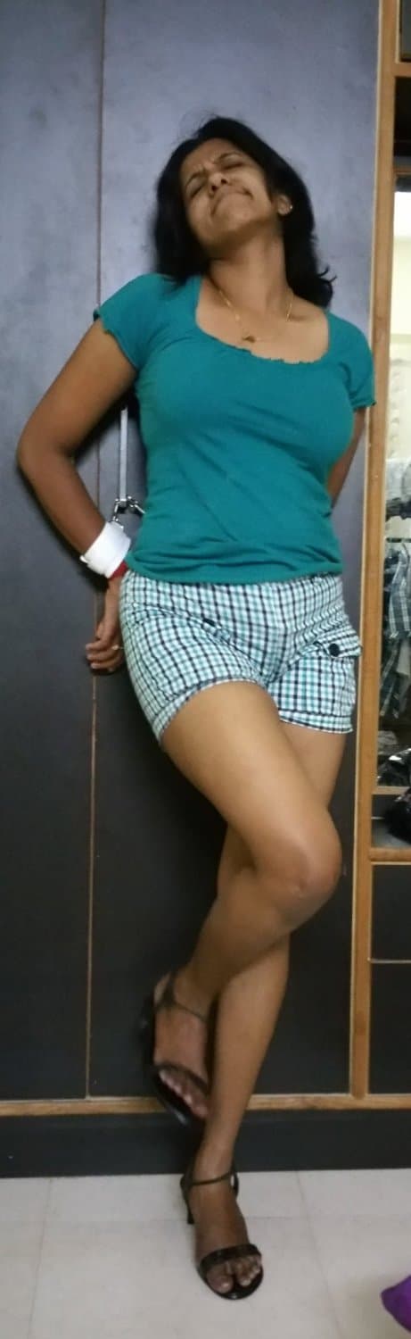 Sexy Indian Tamil wife Anu ?