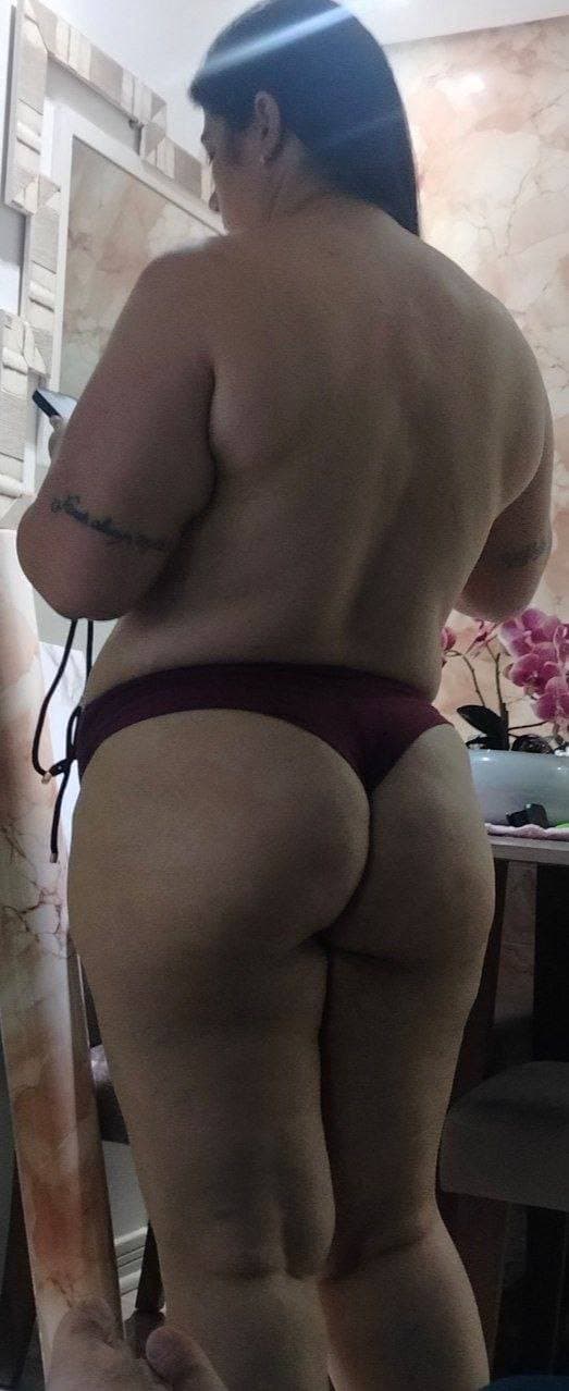 VAZOU A ESPOSA GORDA PUTA, E ROUBEI AS FOTOS, SÓ FOTO DISTRAÍDA