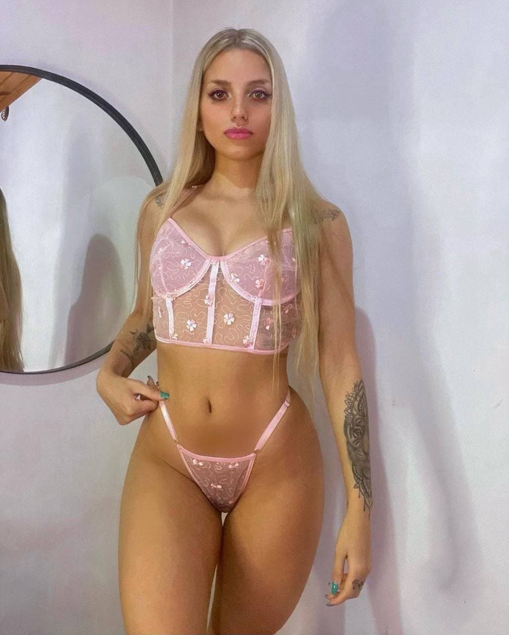 if u think this is hot… u haven’t seen my OF ?