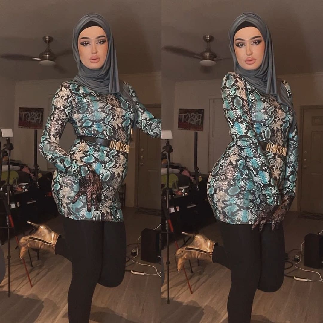 Arab hijab milf ??