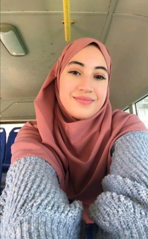 Syrian hijab milf ??