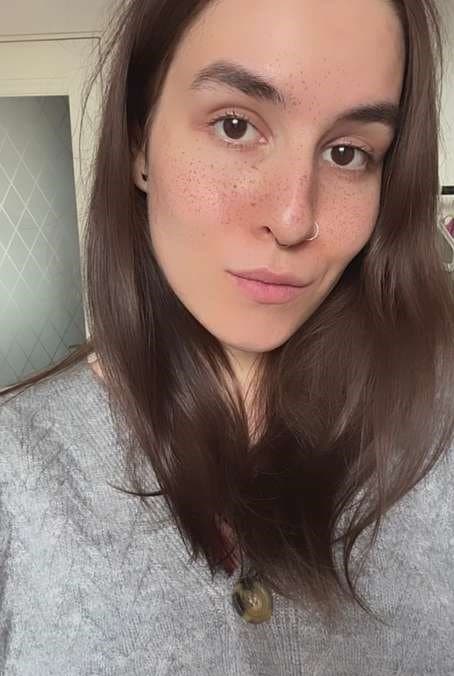 Petite salope belle chatte