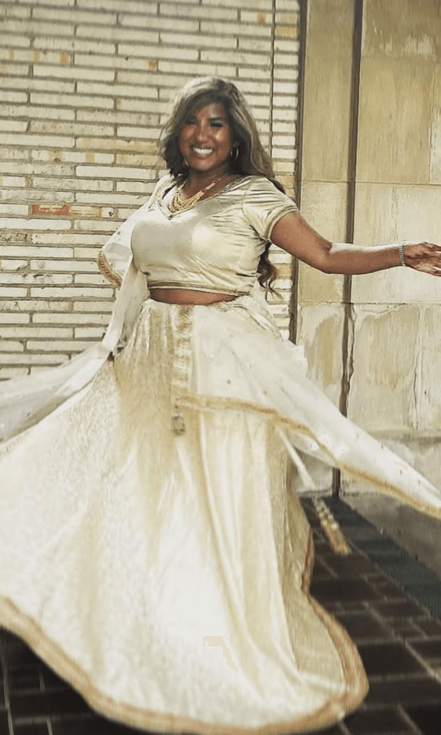 Indian nurse Christie from Staten Island love to be seen