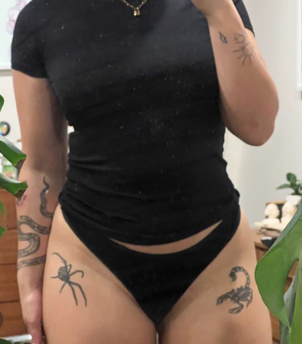 Click to view full size Local baddie Hannah
