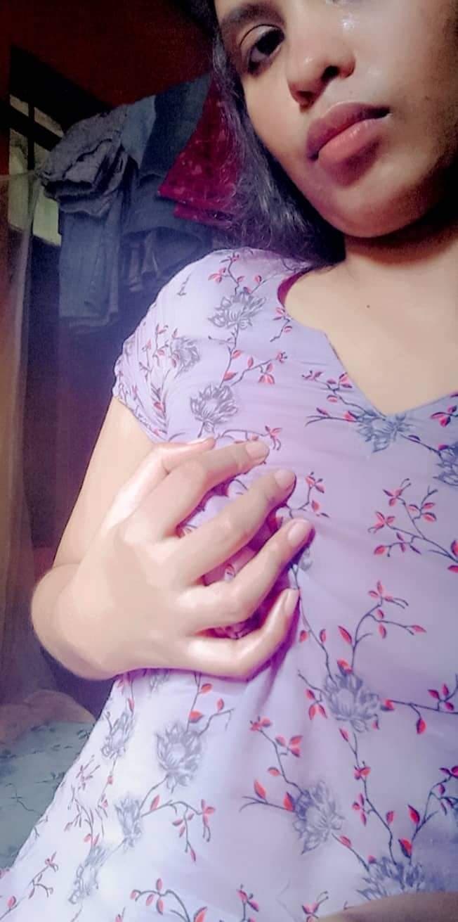 Horny Bengali GF Pressing Boobs,Fingering ,Full Nude Dancing, Masturbating