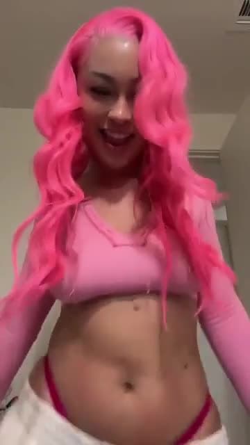 Love this tranny whore veondre mitchell