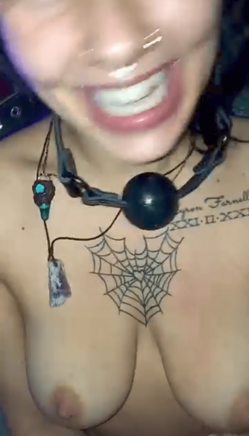 Hot Bondage Slut Amy Is forced to Squirt