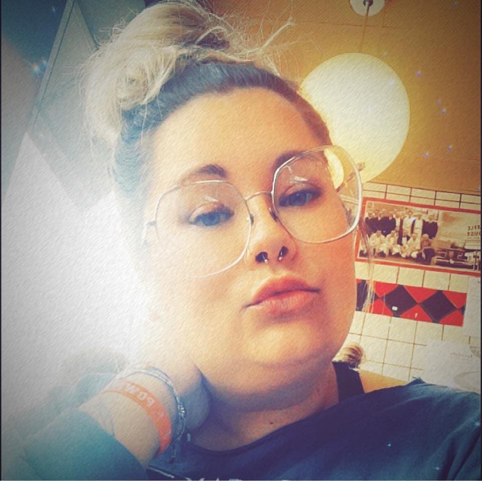 Well Gracie fits my channel theme so here she is showing her tits for G G W and her current looks