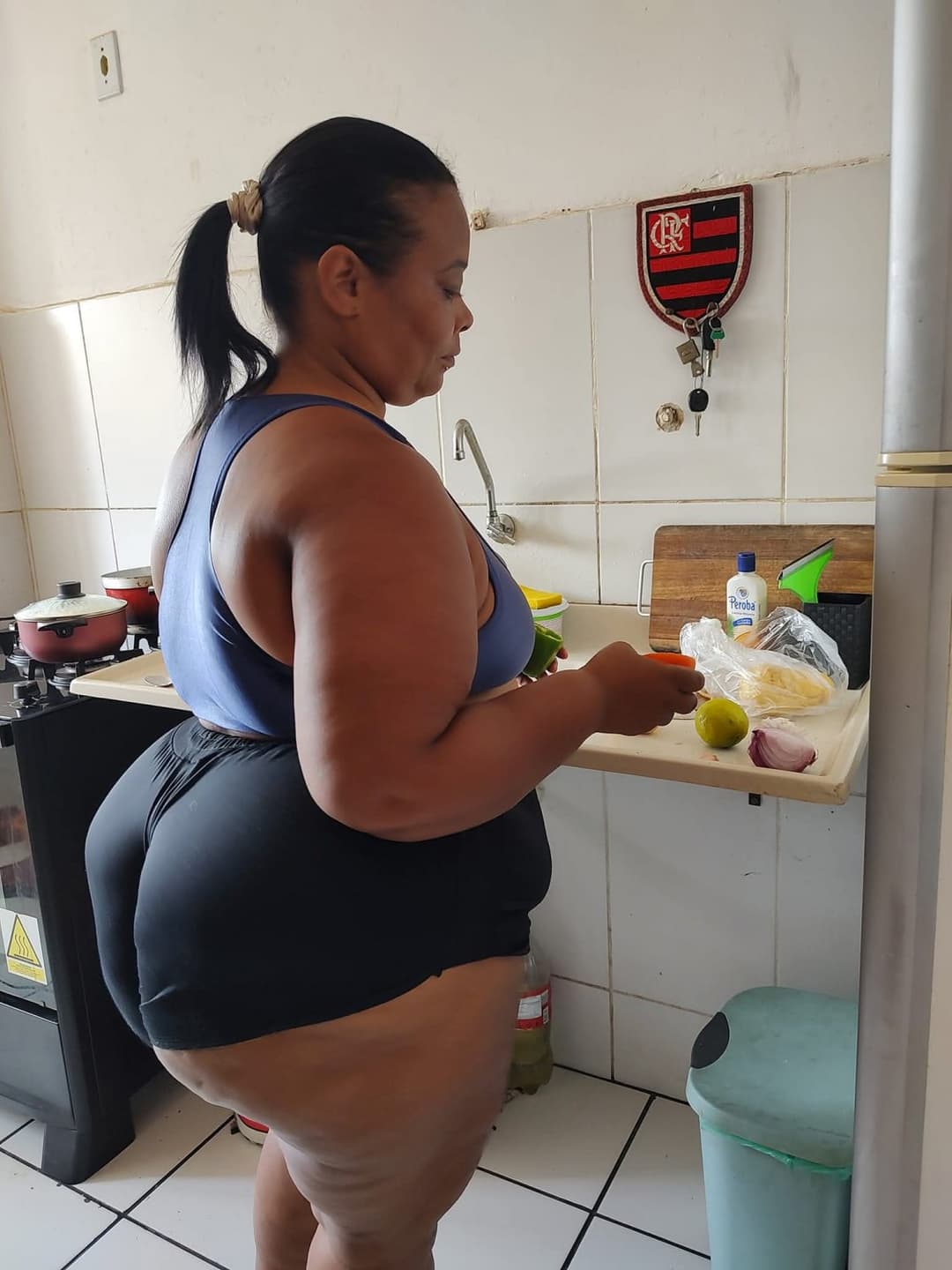 Click to view full size LATINA THICK JUICY CHUNKY SSBBW BIG ASS BOOTY