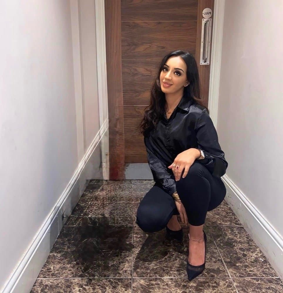 Indian Desi girlfriend cheats with bwc best dick she ever had and rips condom off after backshots