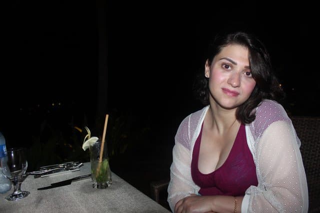 Beautiful and attractive Iraqi wife7771