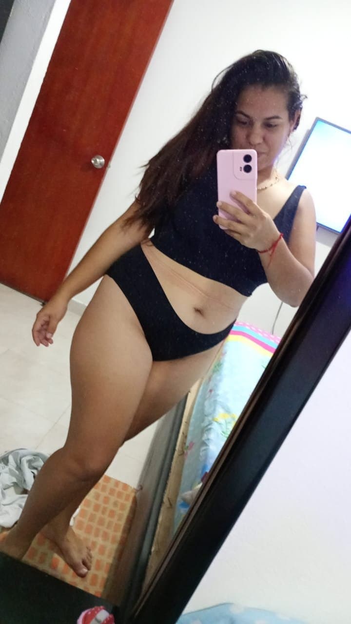 Click to view full size Mi puti esposa