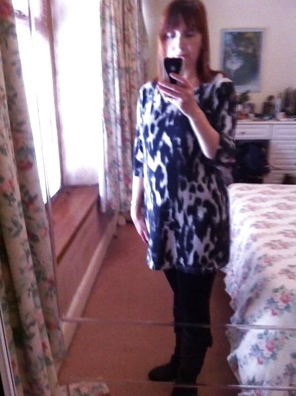 UK MILF Stevie’s Selfies