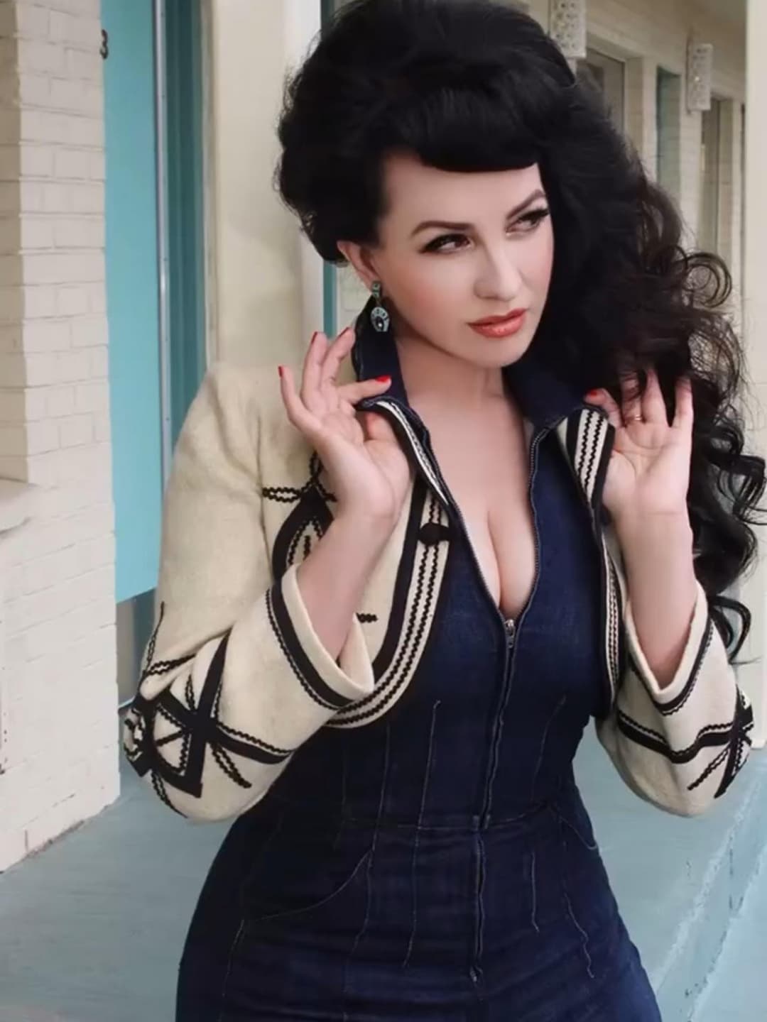 Voice Actress Spank Bank - Grey Delisle Griffin