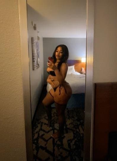 Jaszmine Puerto Rican CreamQueen