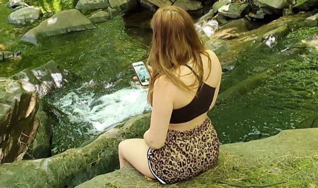 Brooklyn the Public Slut Poses on the Beach