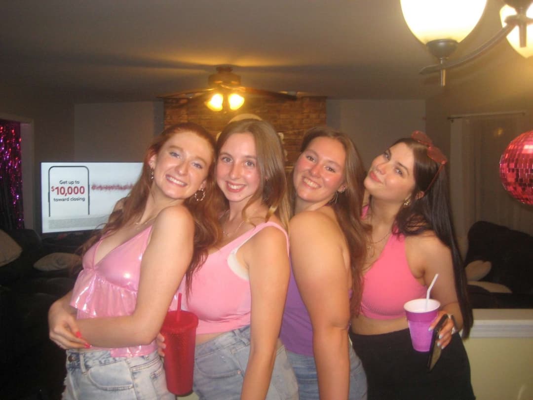 Click to view full size busty college girl Br1dg3t II