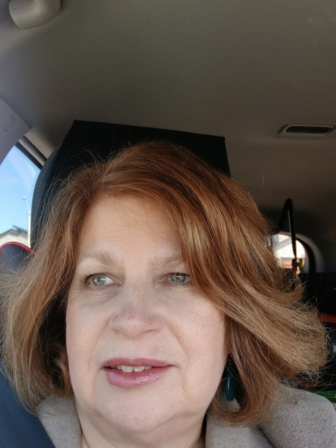 Ontario ?? married milf. Robin R of Chatham. Collection pics found. Pickleball beginner.