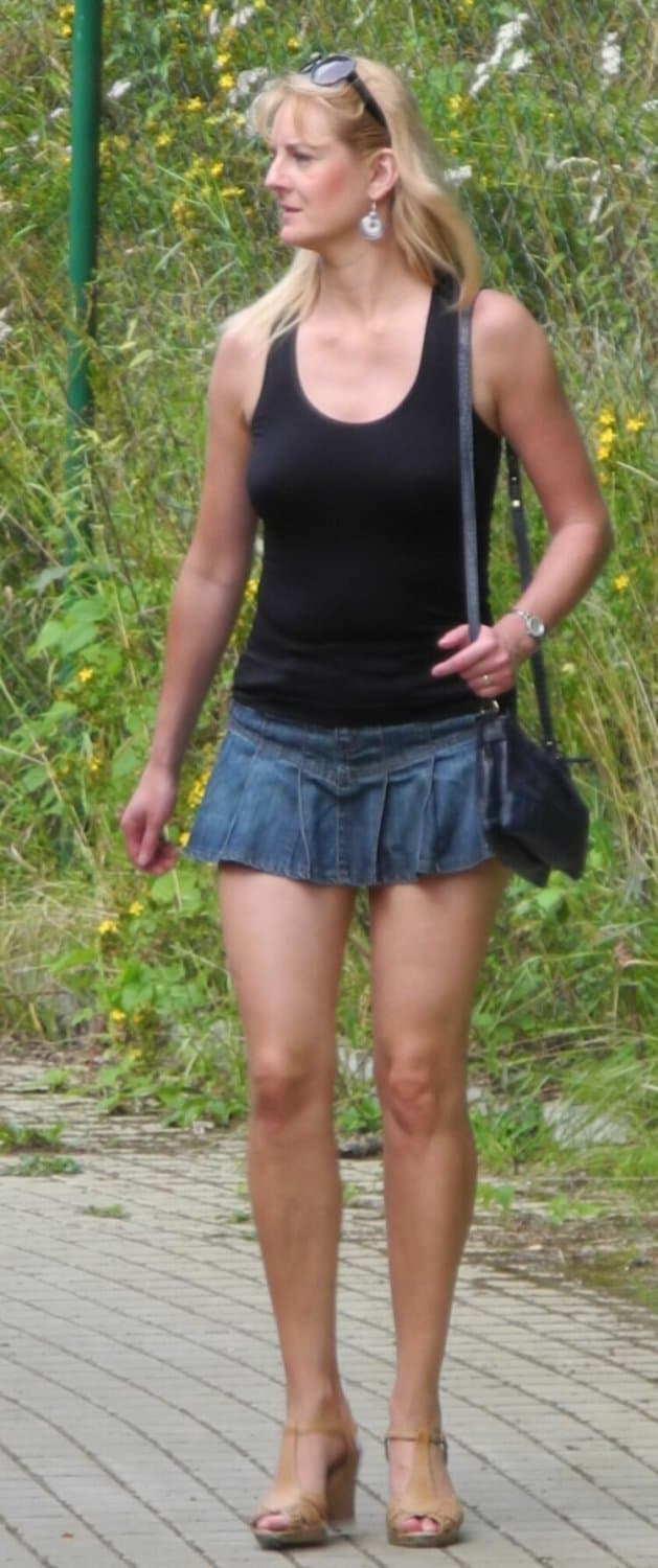 Jaroslava...its so hot in the garden