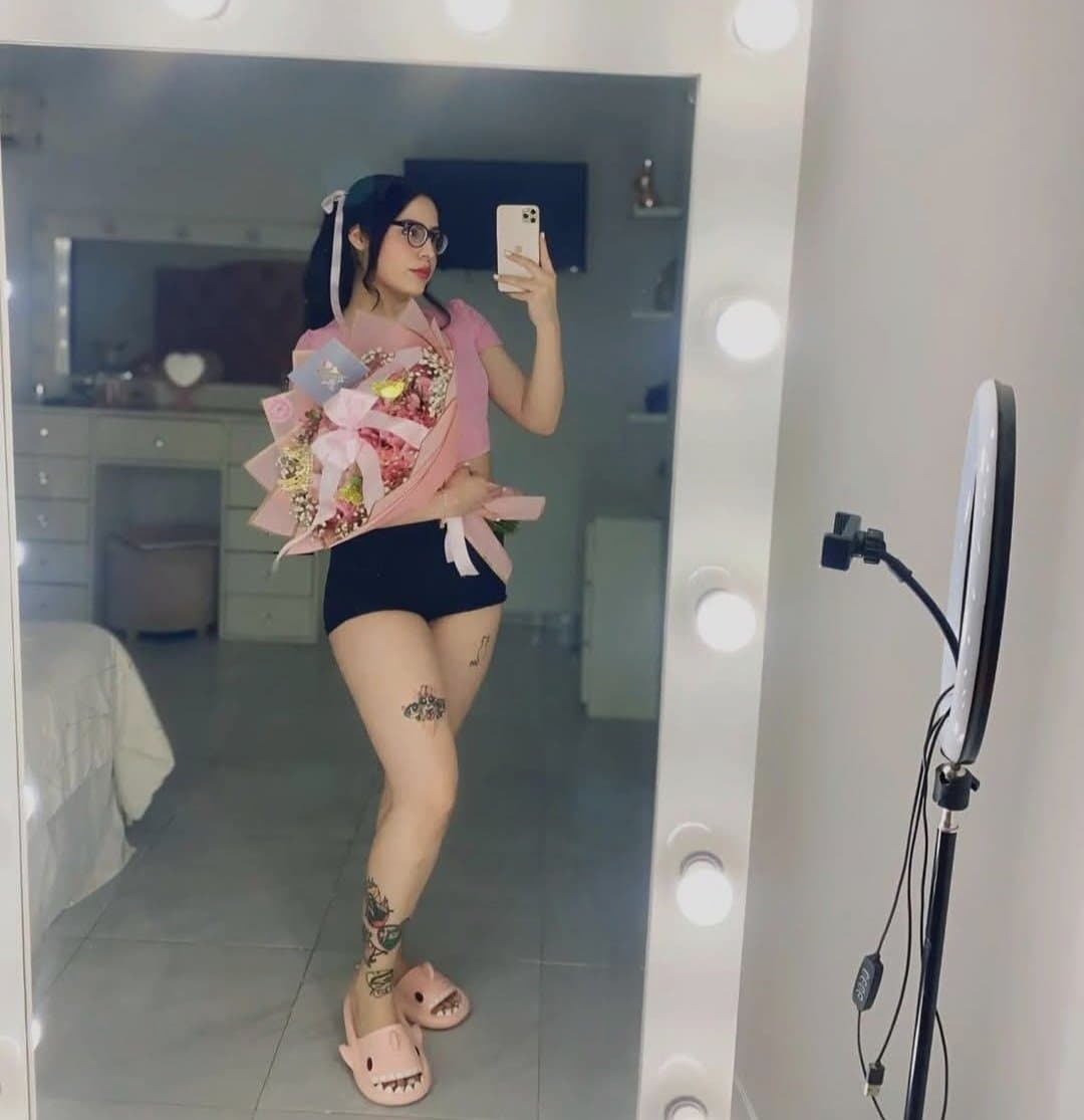 Click to view full size Rica putita con un cuerpo perfecto