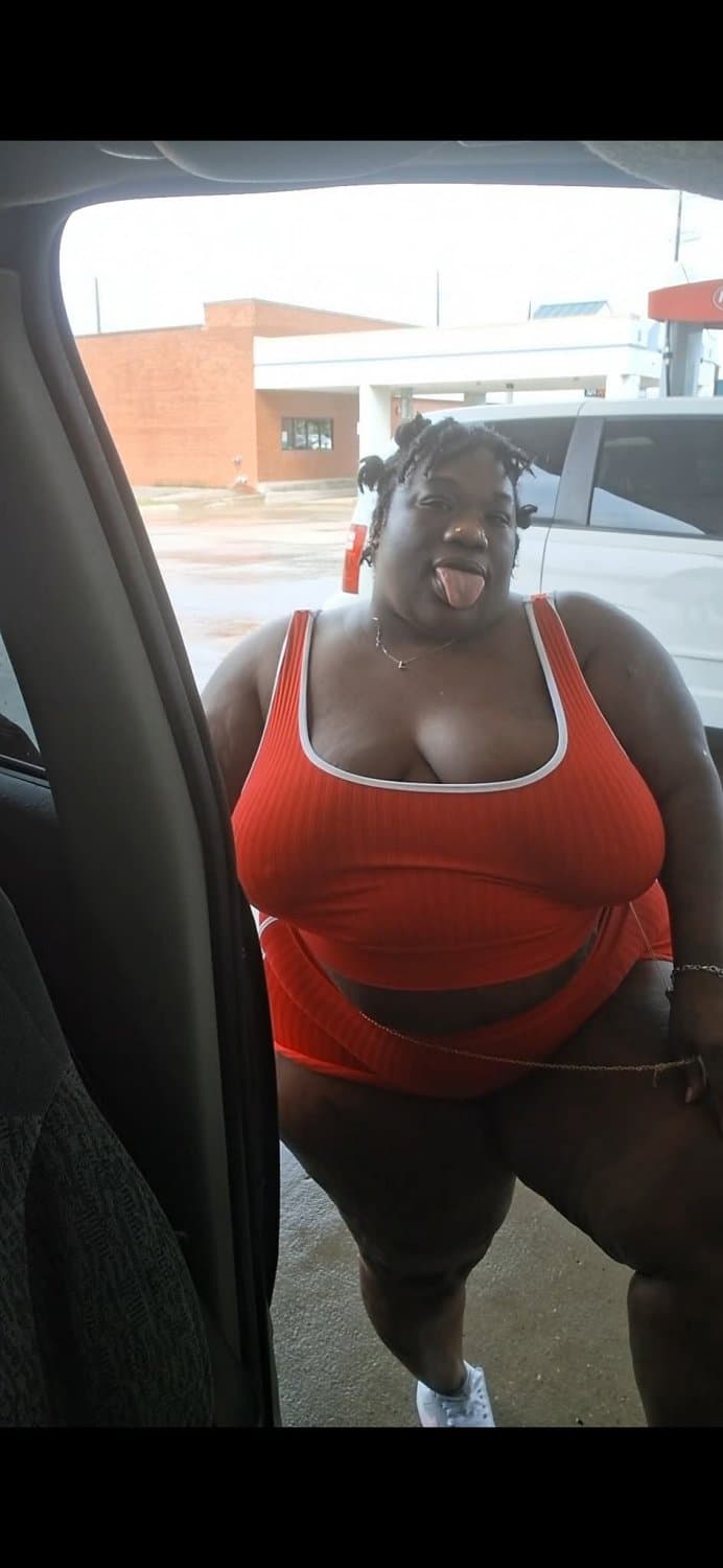 HUGE THICK MEGA EBONY BBW BUG OLE JUICY ASS BOOTY