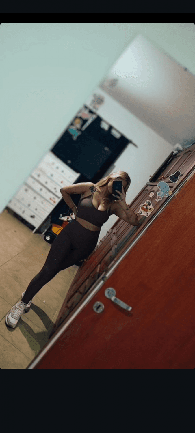 Click to view full size Lindo gato me salió la nena uff