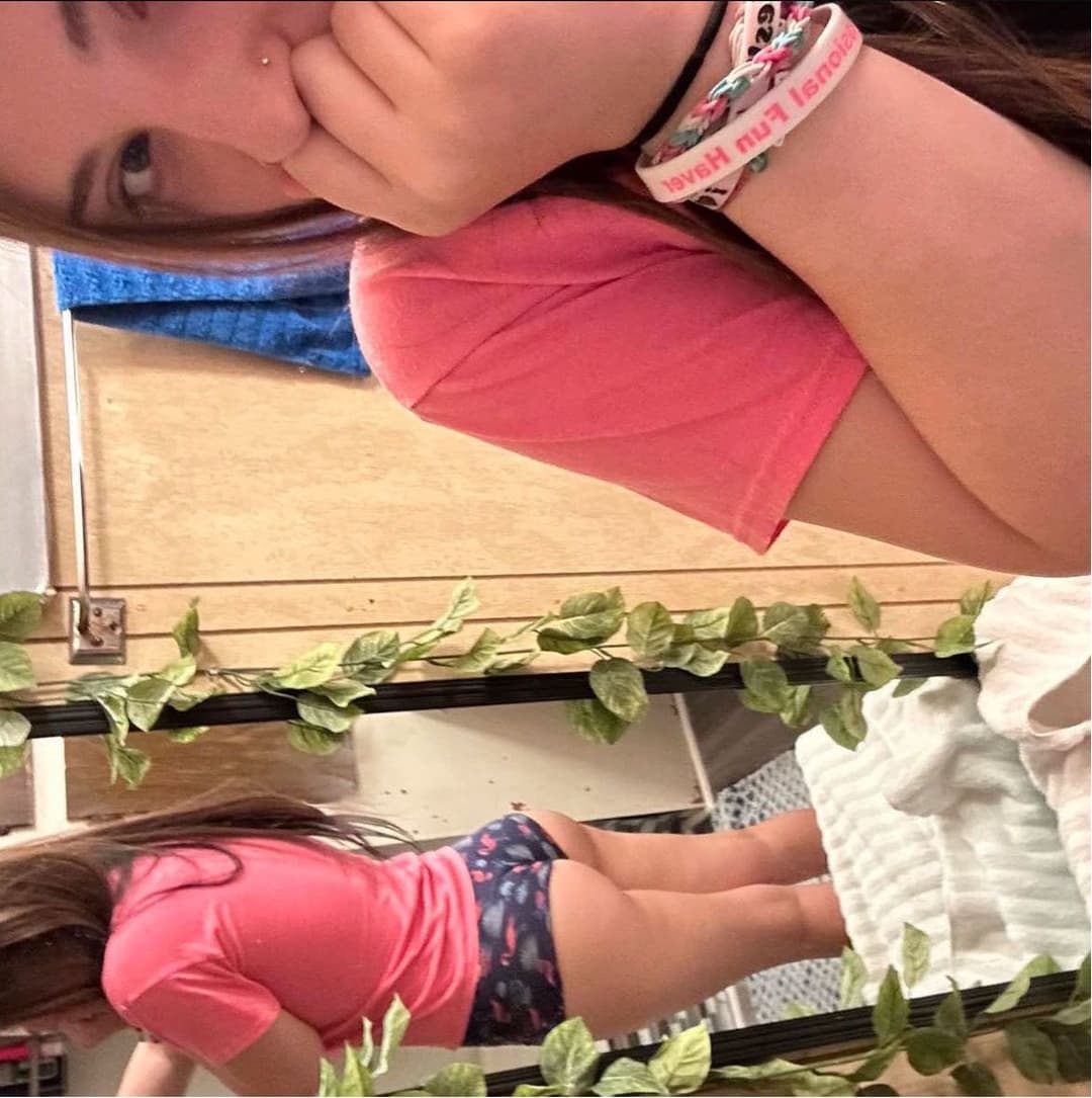 Kami, Sexy teen gets leaked