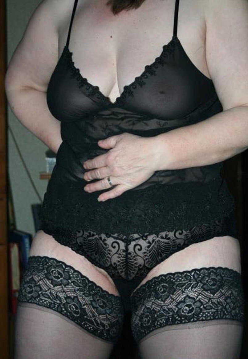 Click to view full size Amateur mature wives in pantyhose and stockings