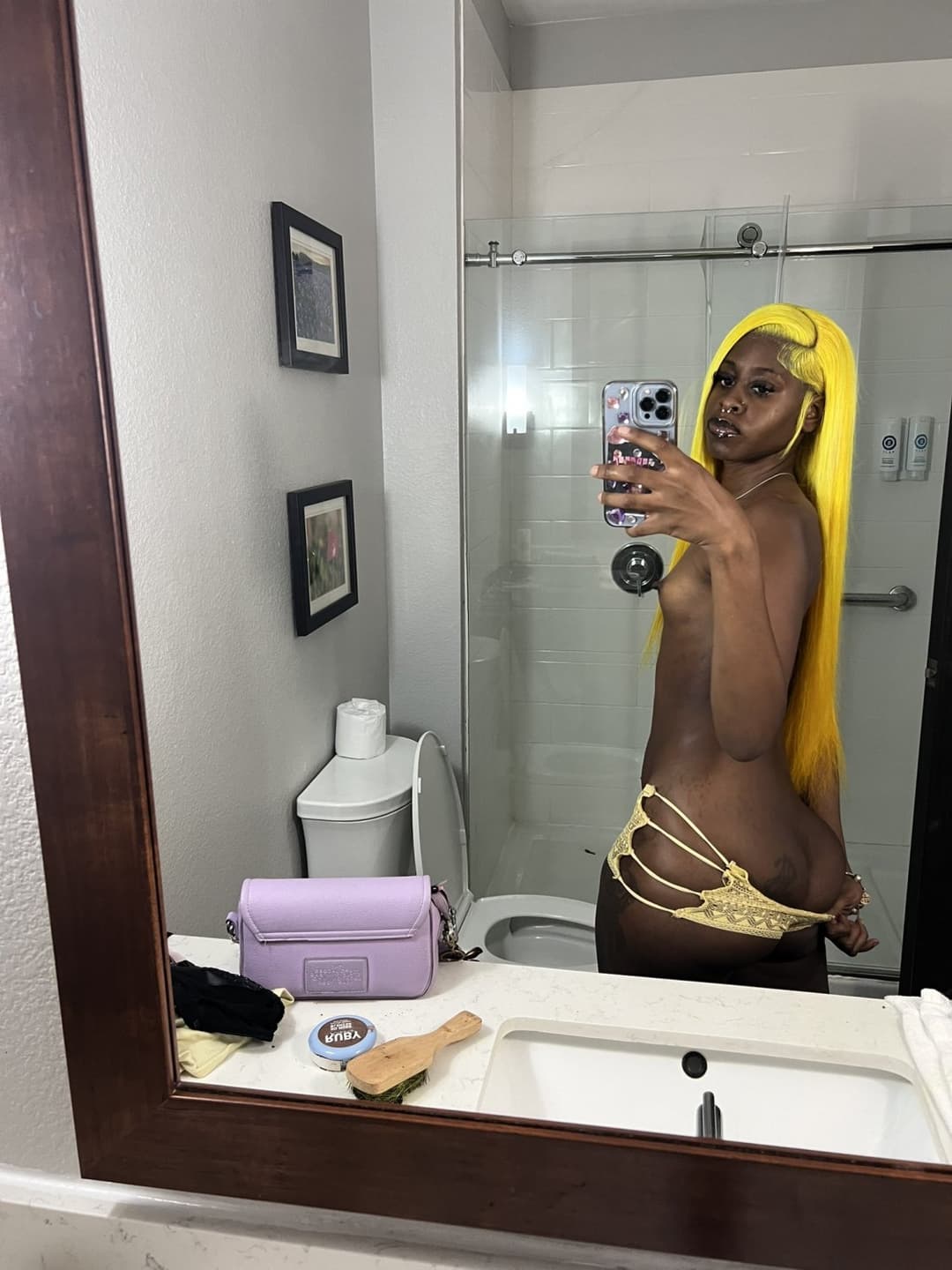 Ebony Slim Thick Ghetto Booty Bitch