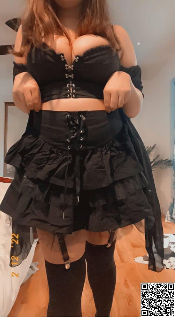 Kaylee - 23yo Big Tits (Non-nude)