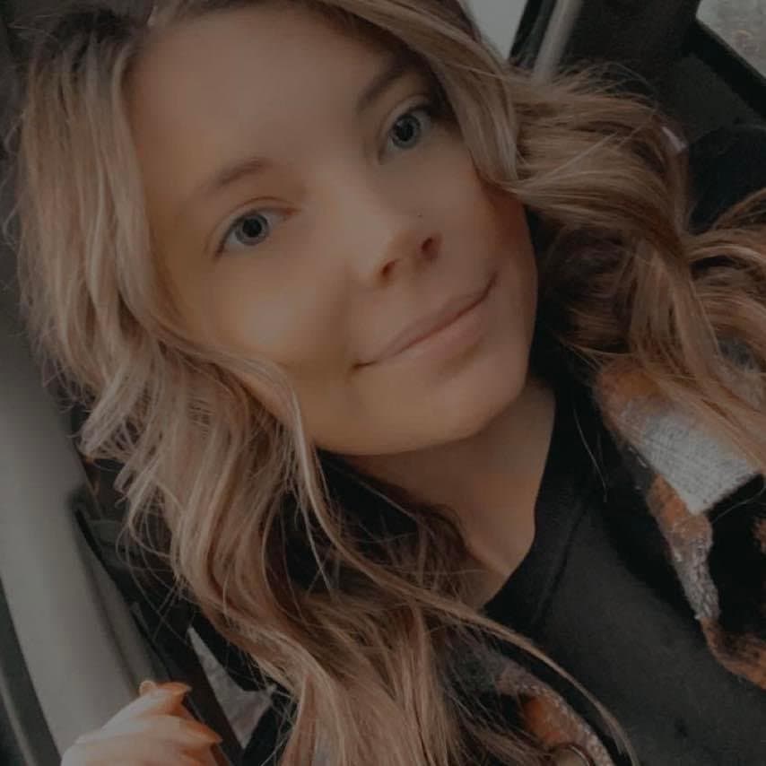 Iced out slut ex is horny 24/7 ready to be a slut