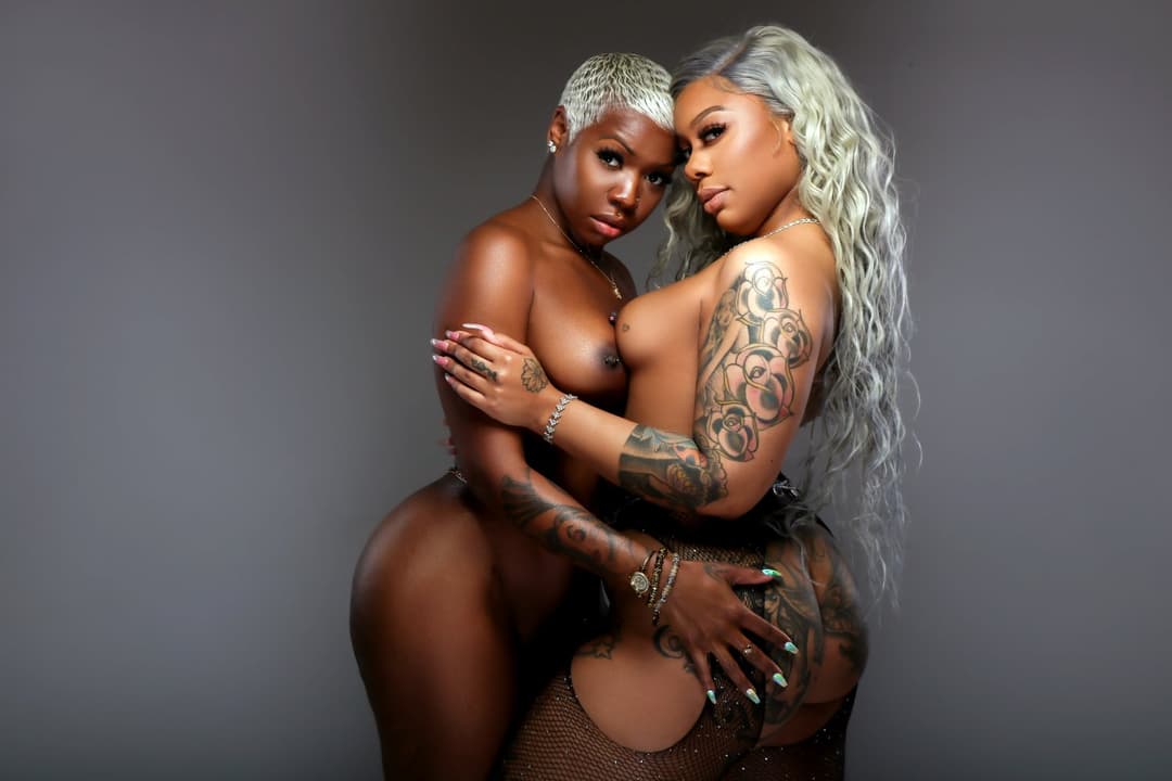 Kinky fun black lesbian