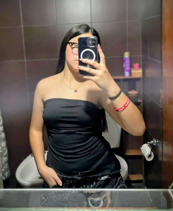 My little horny hore Soy_tu_putita  wants to be fucked in her virgin pussy and her tight virgin ass!