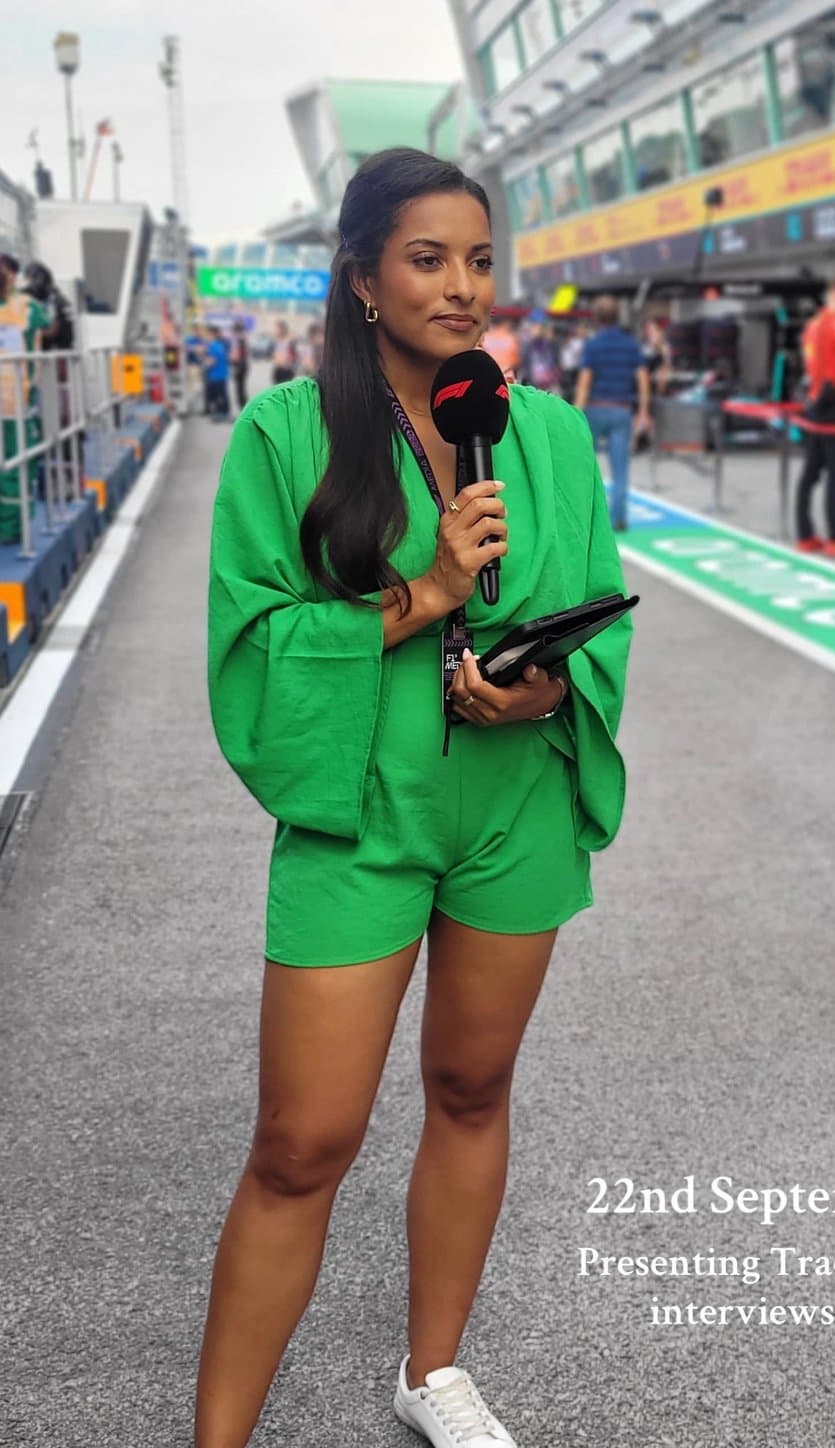 Ariana Bravo - F1 Reporter I beat off to