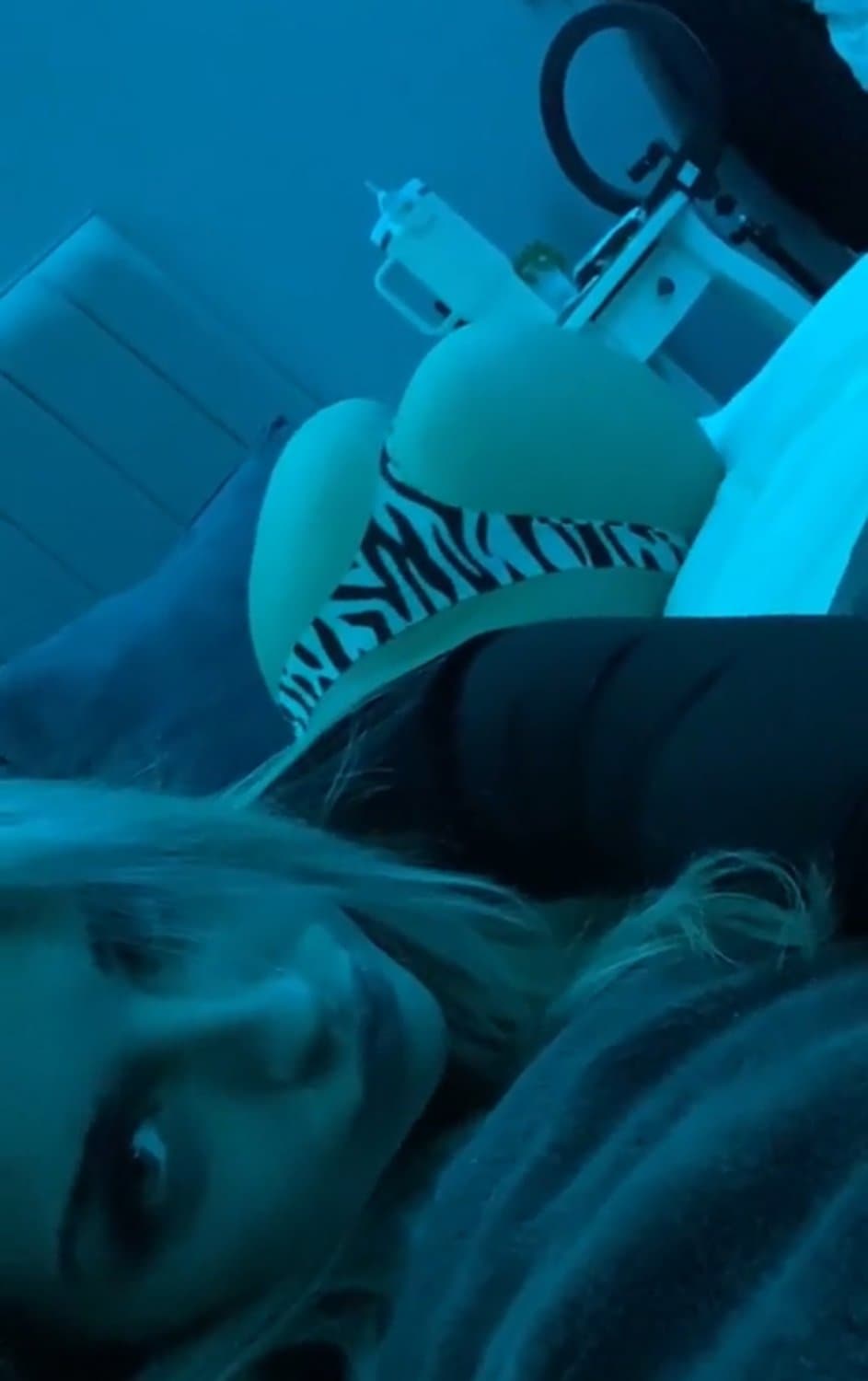 Click to view full size Freshly 18 slut layna has always loved showing her body