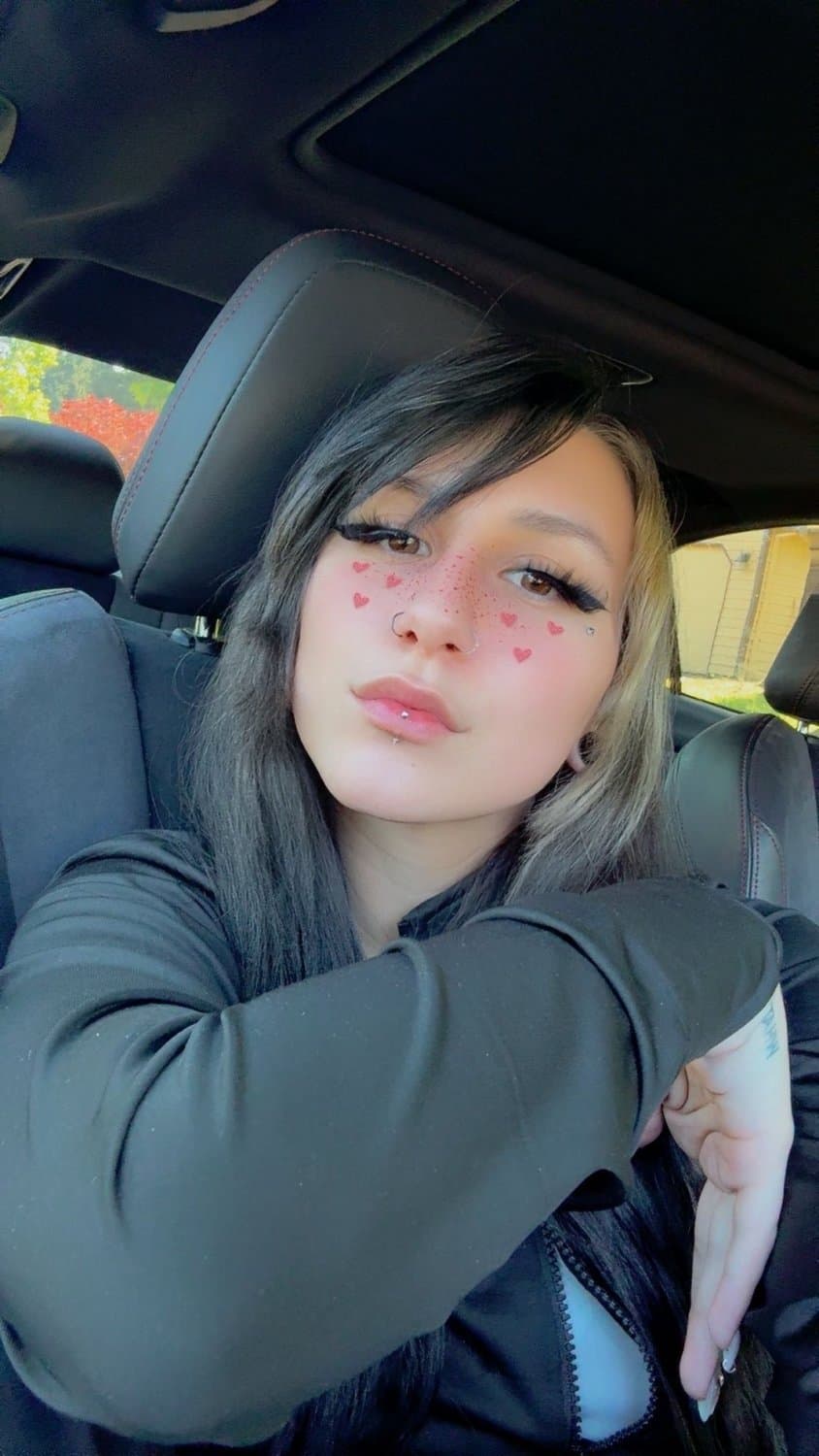 Tatted goth babe pt1