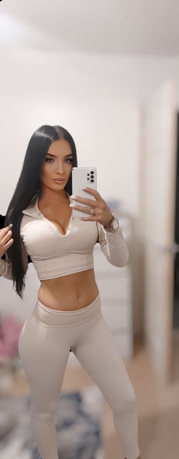 UK Chav Milf Goddess British Geordie Gym Girl Pawg Big Tits