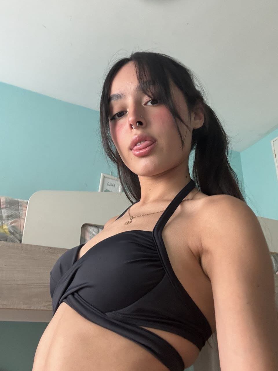 petite cutie in dorms