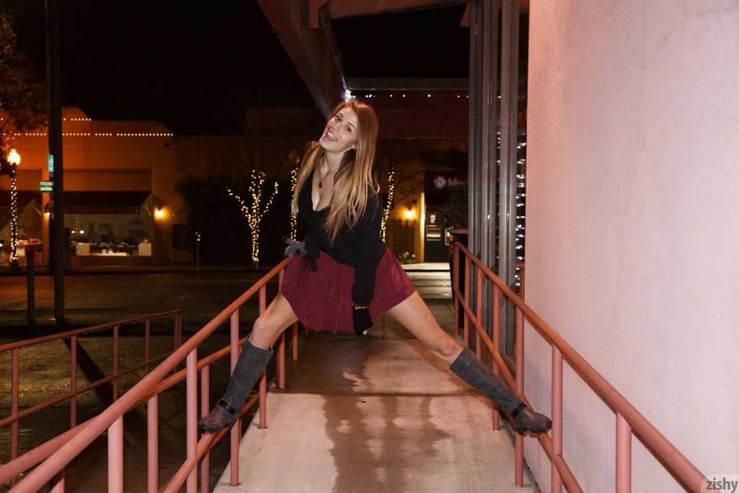 Gracie Thibble Holiday Feels Pt 1