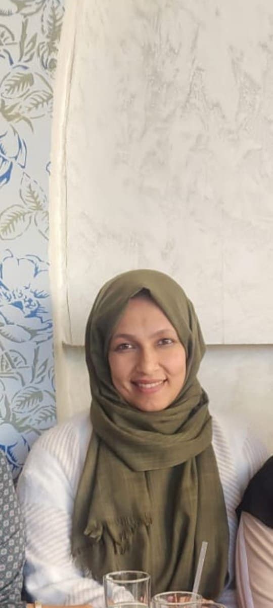 My Sexy Aunty. DM to talk about her. Comment on her