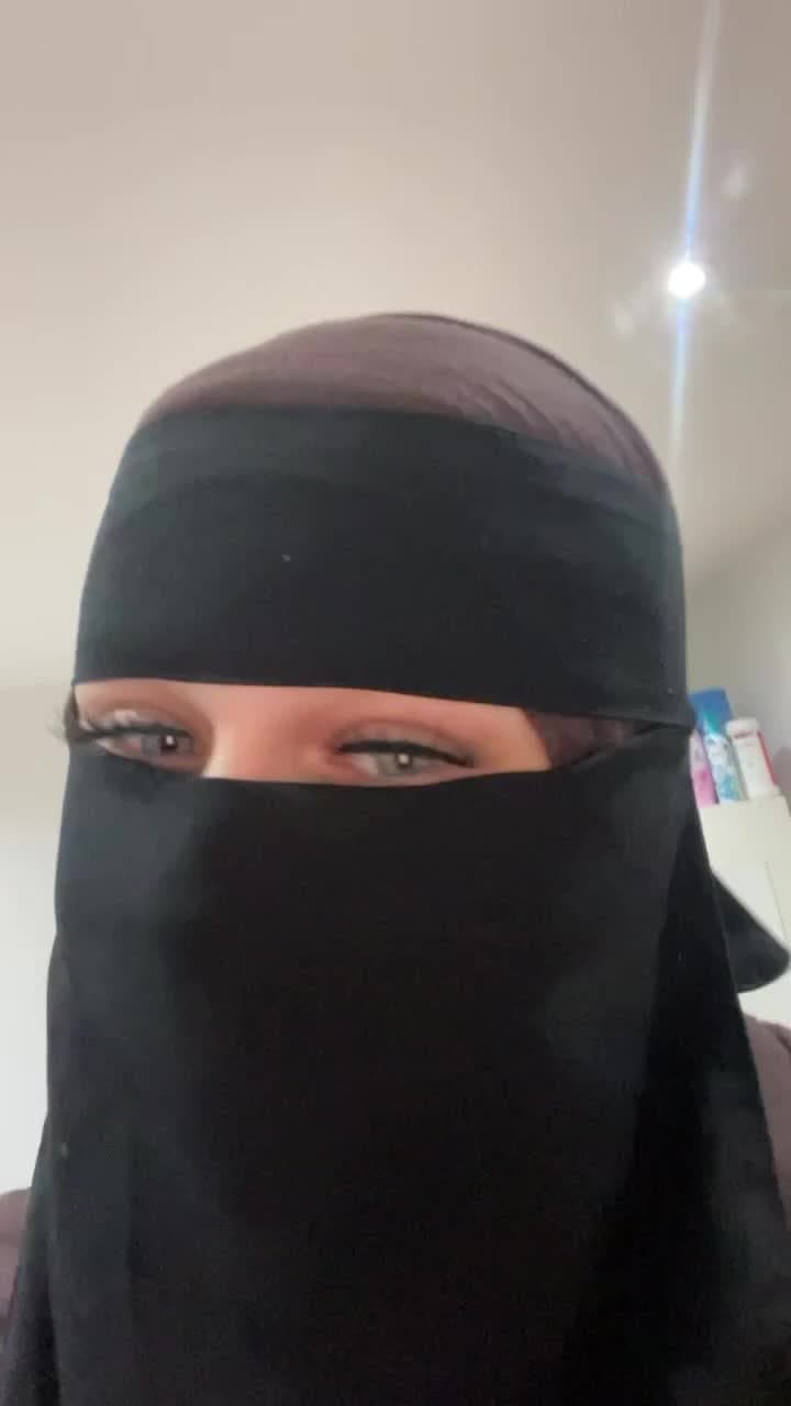 I love wearing the Niqab ?