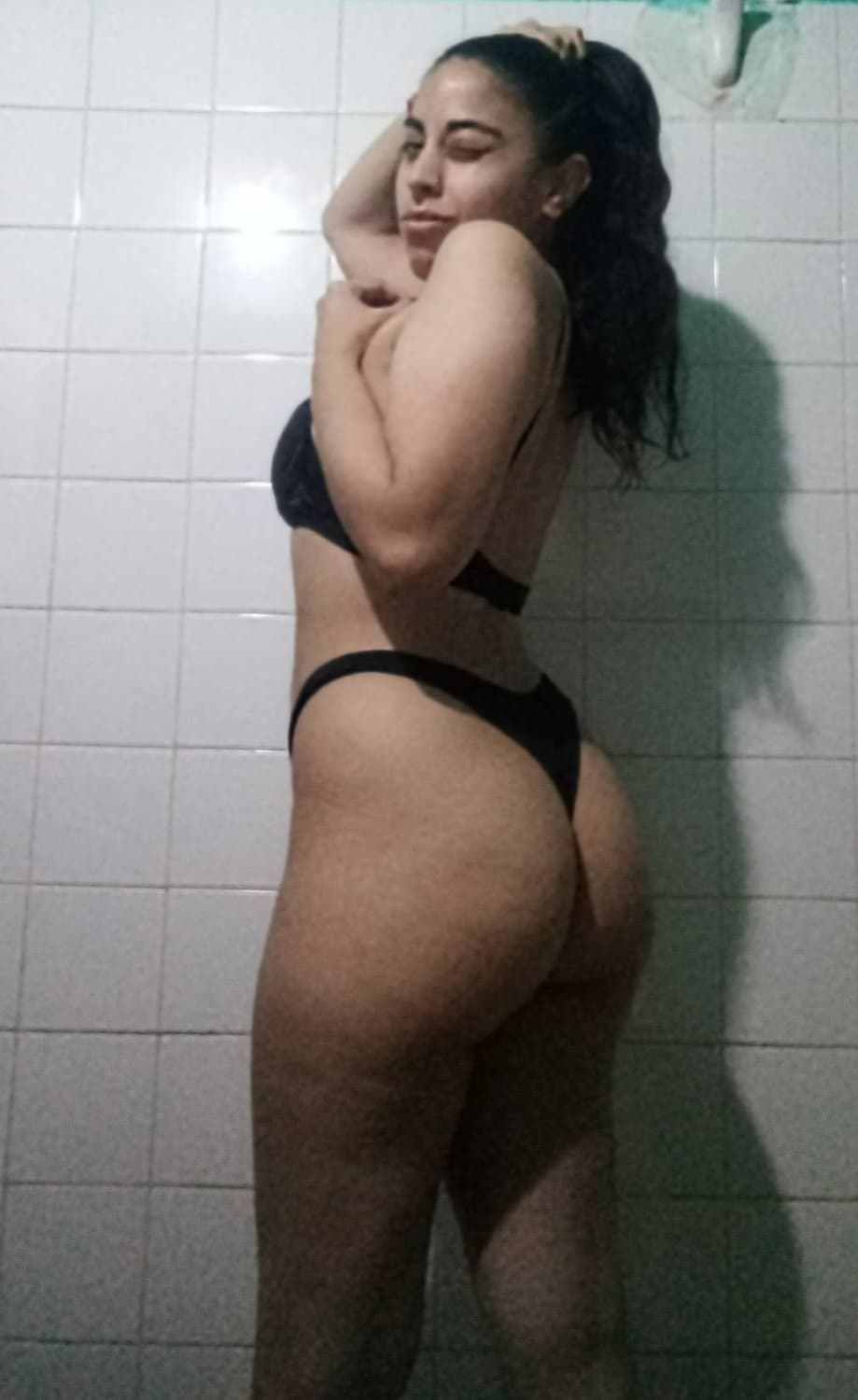 Click to view full size Este post es puro culo! (Carla B)