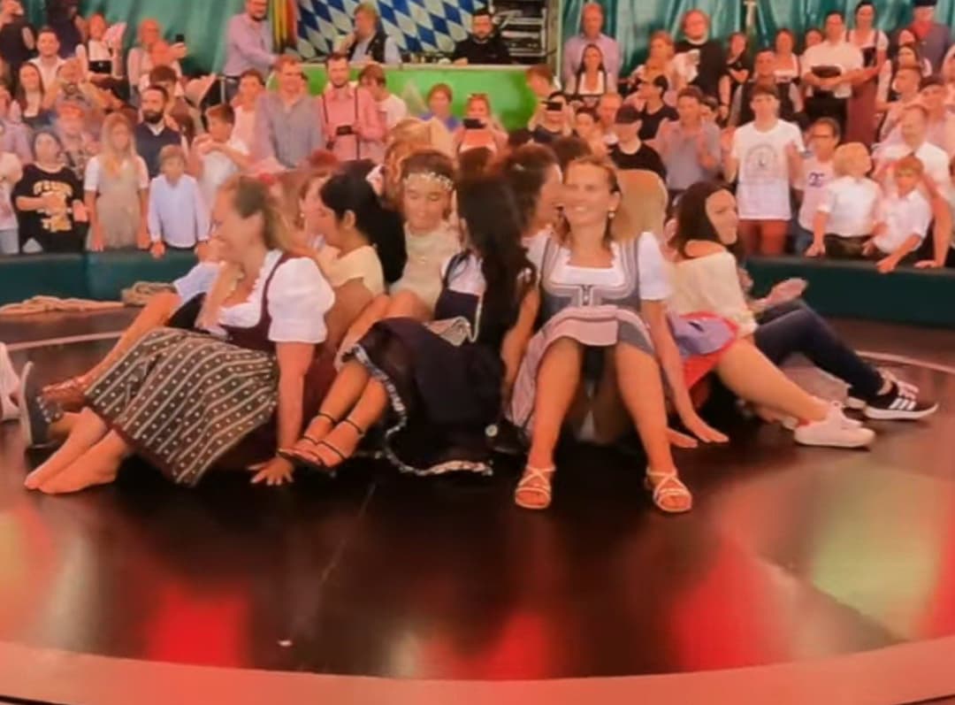 Click to view full size Devils Wheel Upskirts Pt. 2