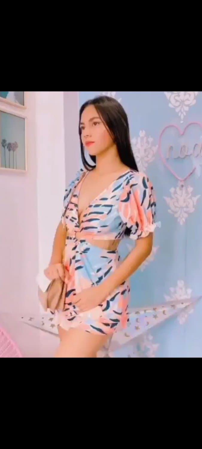 Lomotif da putinha gostosa