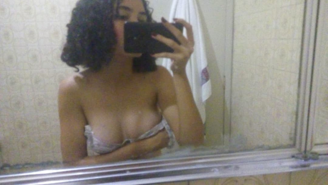 Maria Helena puta vazada peluda - parte 1