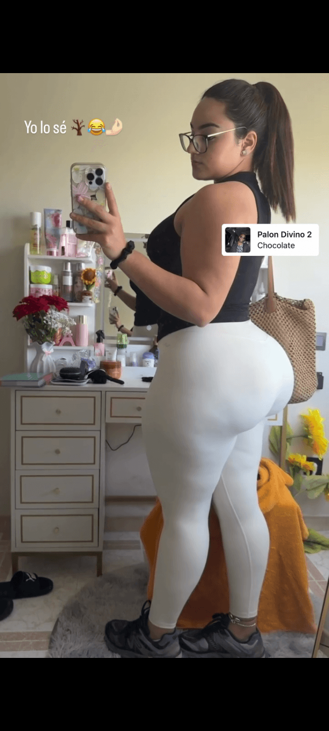 Thick ass latina with huge ass booty