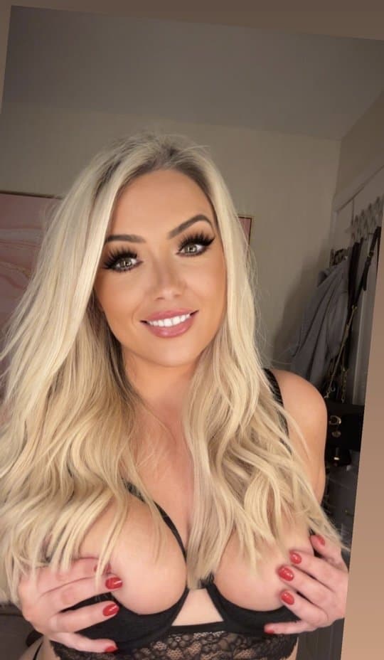 Hot milfs spicy pics leaked