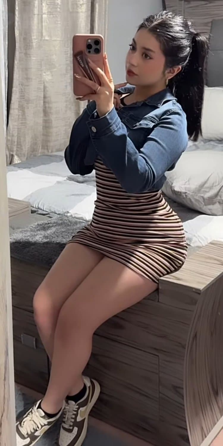 Rica y hermosa chaparrita nalgona